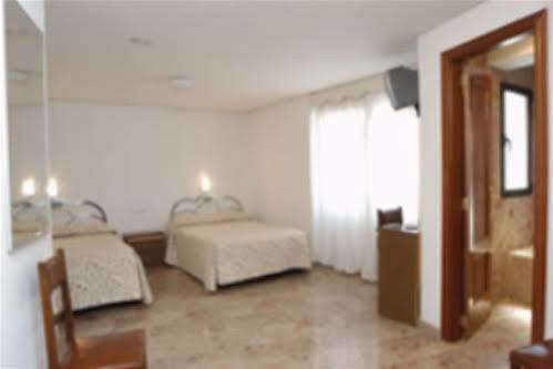 Hostal Aragon Теруэль Экстерьер фото